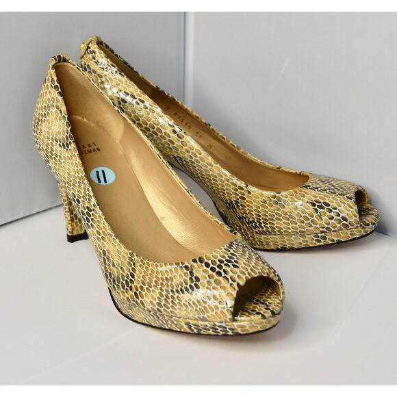 Stuart Weitzman Logo Plainfield Snake-Print Leather Peep-toe Pump Size 11 - Picture 1 of 11